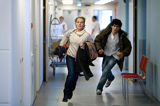 layout image (to proper size of the container)