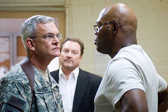 layout image (to proper size of the container)