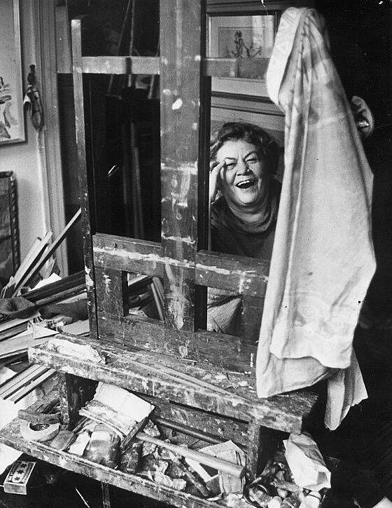 layout image (to proper size of the container)