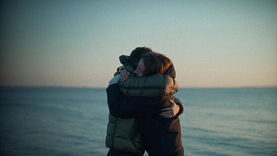 layout image (to proper size of the container)