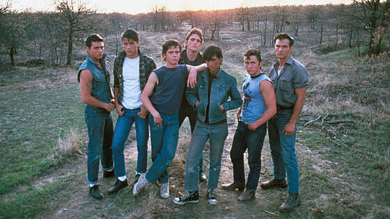 layout image (to proper size of the container)