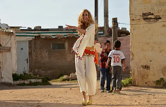 layout image (to proper size of the container)