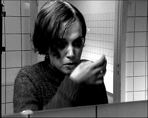 layout image (to proper size of the container)