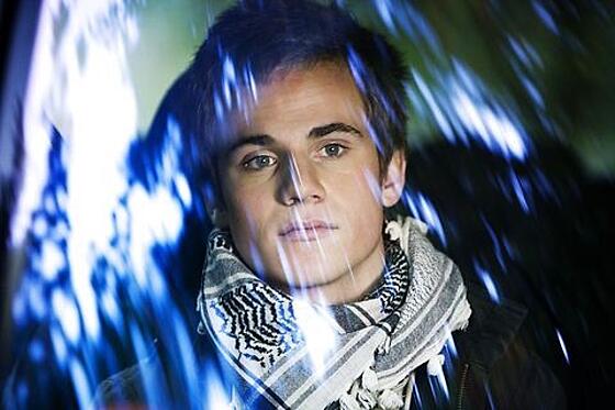 layout image (to proper size of the container)