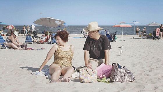 layout image (to proper size of the container)