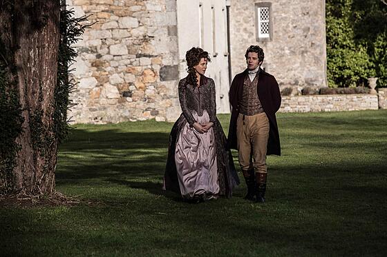 layout image (to proper size of the container)