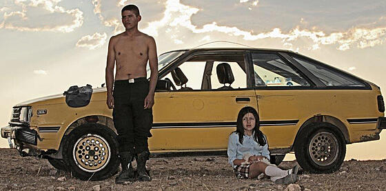 layout image (to proper size of the container)