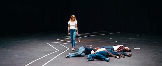 layout image (to proper size of the container)