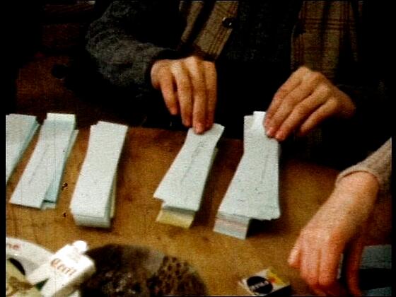 layout image (to proper size of the container)