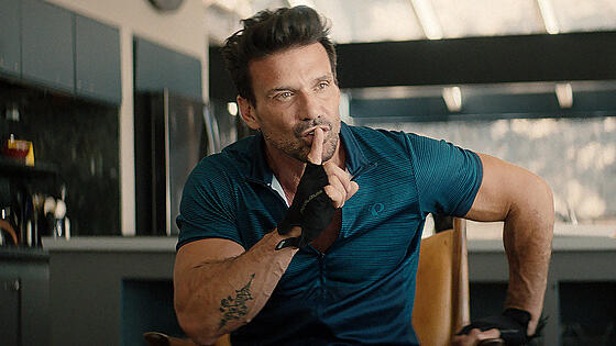 layout image (to proper size of the container)