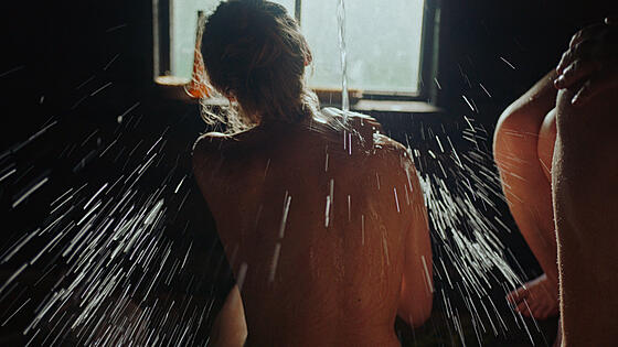 layout image (to proper size of the container)