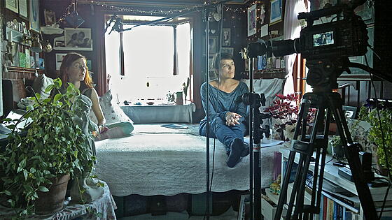 layout image (to proper size of the container)