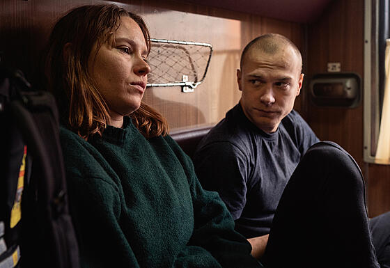 layout image (to proper size of the container)