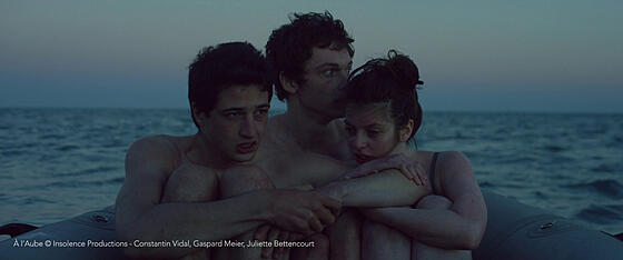 layout image (to proper size of the container)