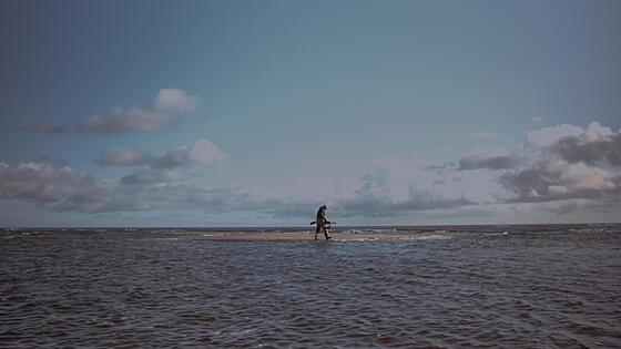 layout image (to proper size of the container)