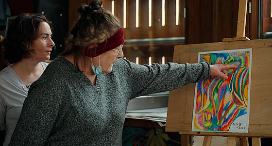 layout image (to proper size of the container)