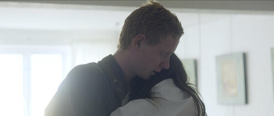 layout image (to proper size of the container)