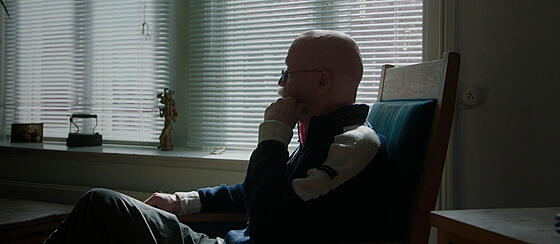 layout image (to proper size of the container)