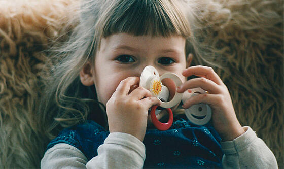 layout image (to proper size of the container)