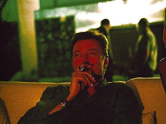 layout image (to proper size of the container)