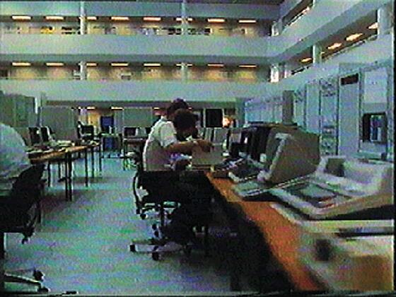 layout image (to proper size of the container)