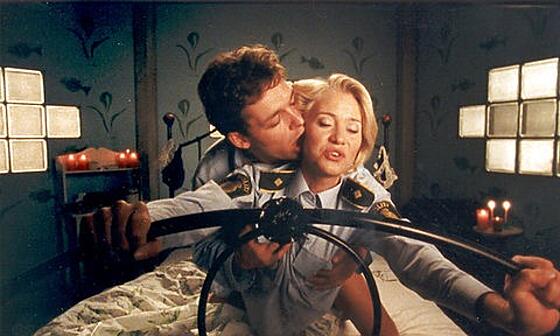 layout image (to proper size of the container)