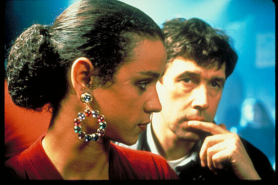 layout image (to proper size of the container)