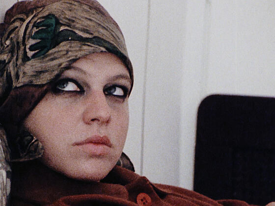 layout image (to proper size of the container)