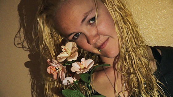 layout image (to proper size of the container)