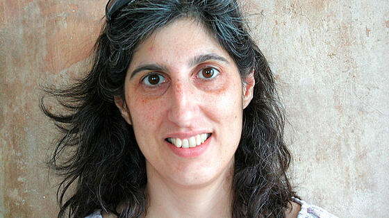 layout image (to proper size of the container)