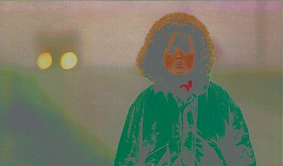 layout image (to proper size of the container)