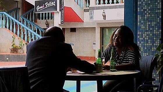 layout image (to proper size of the container)