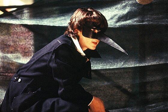 layout image (to proper size of the container)