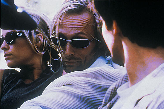 layout image (to proper size of the container)