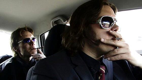 layout image (to proper size of the container)