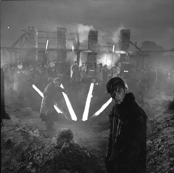 layout image (to proper size of the container)