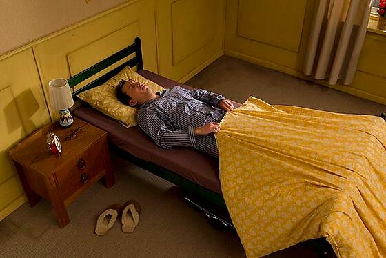 layout image (to proper size of the container)