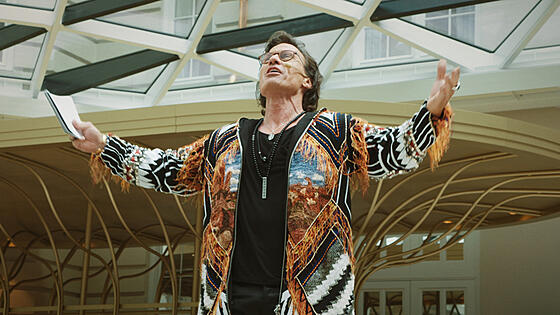 layout image (to proper size of the container)