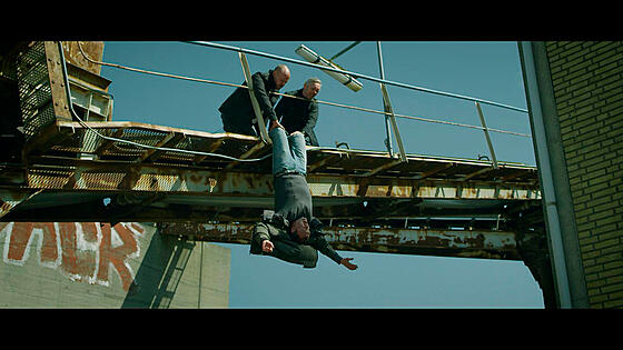 layout image (to proper size of the container)