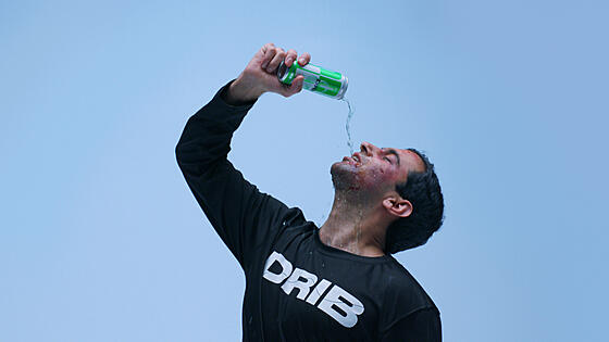 layout image (to proper size of the container)